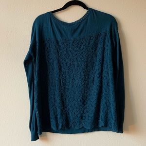 Women’s American Eagle Blue Sweater - Size M